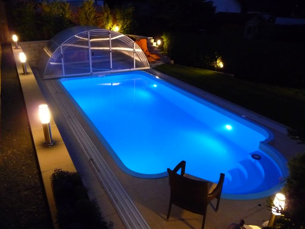 Prag 16 in blau mit halbrunder Treppe