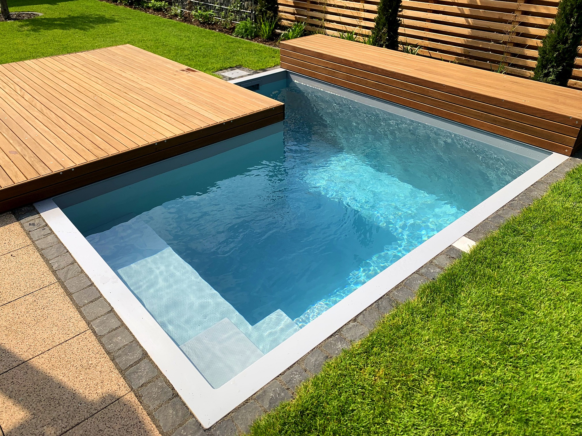 Becken komplett grau